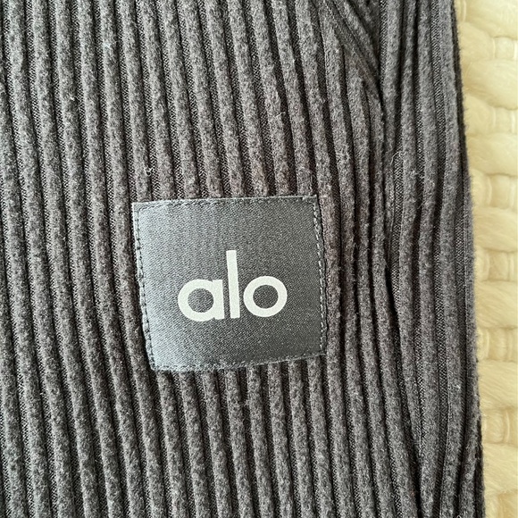 Alo Muse Sweatpants Ribbed Joggers Women’s Black XXS Athleisure Lounge W5784R - Picture 2 of 5